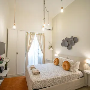 lorenzos-art-studio-2.hotels-amalfi.com/